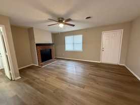 1605/1607 Cedar Shoals Dr - Photo 1 of 1