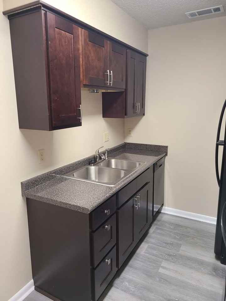 107 Alder Ave Se - Photo 5 of 13