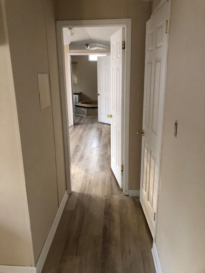 112 Ponds Ln - Photo 3 of 9