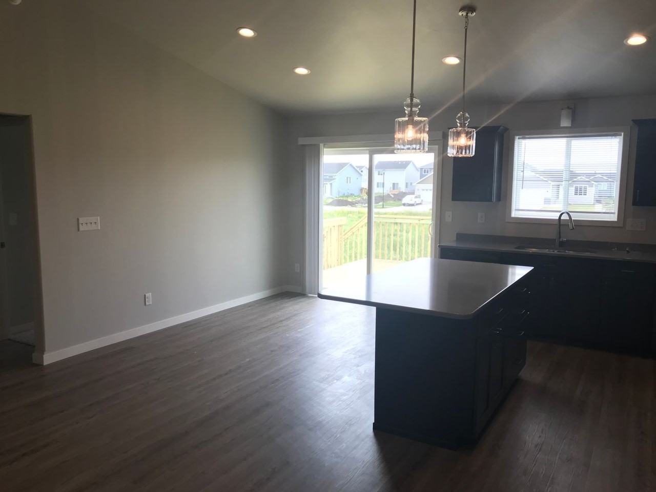 7401 18th St S - Photo 3 of 10