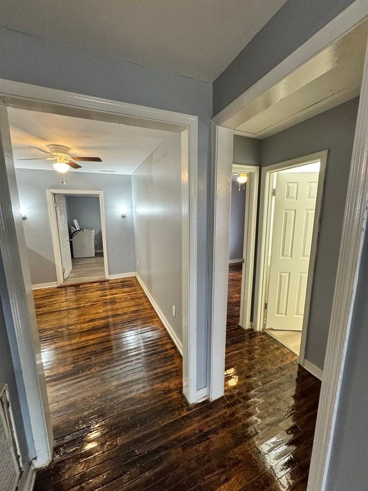 1506 N 30th St - Photo 3 of 19