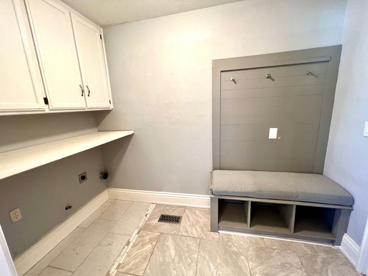 4518 Alpine Pl - Photo 4 of 14