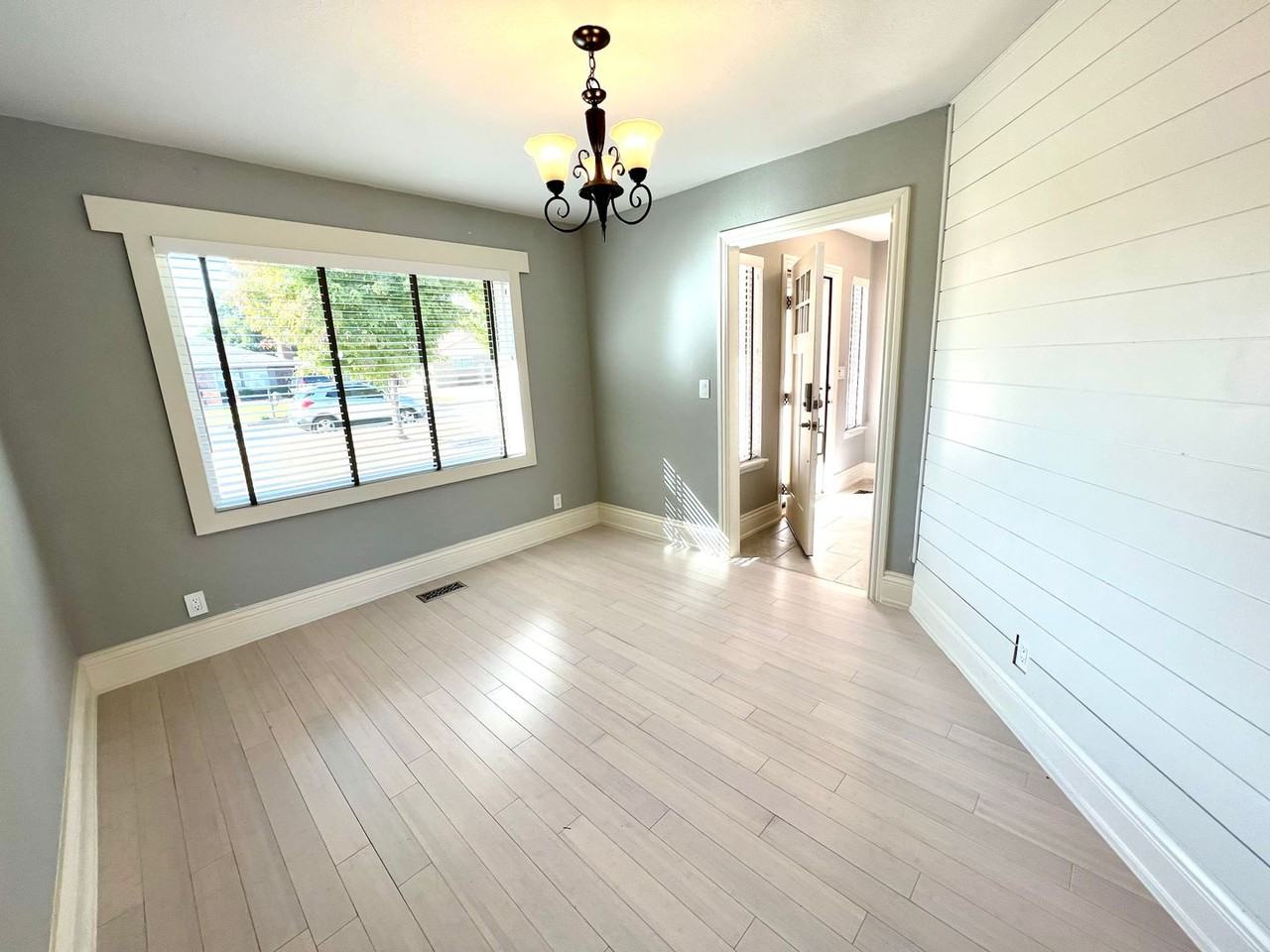 4518 Alpine Pl - Photo 5 of 14