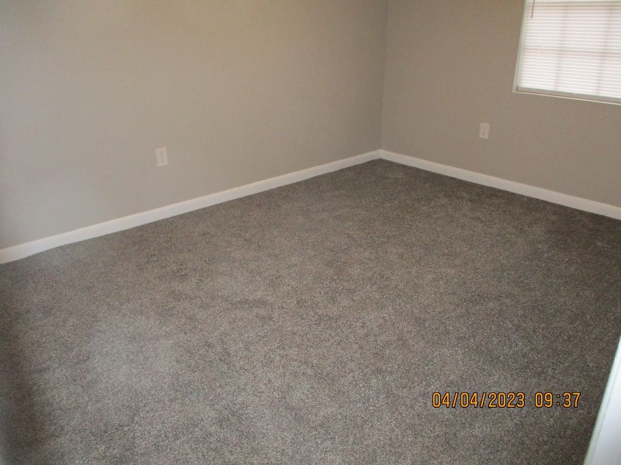 2913 Inwood Pl - Photo 4 of 22