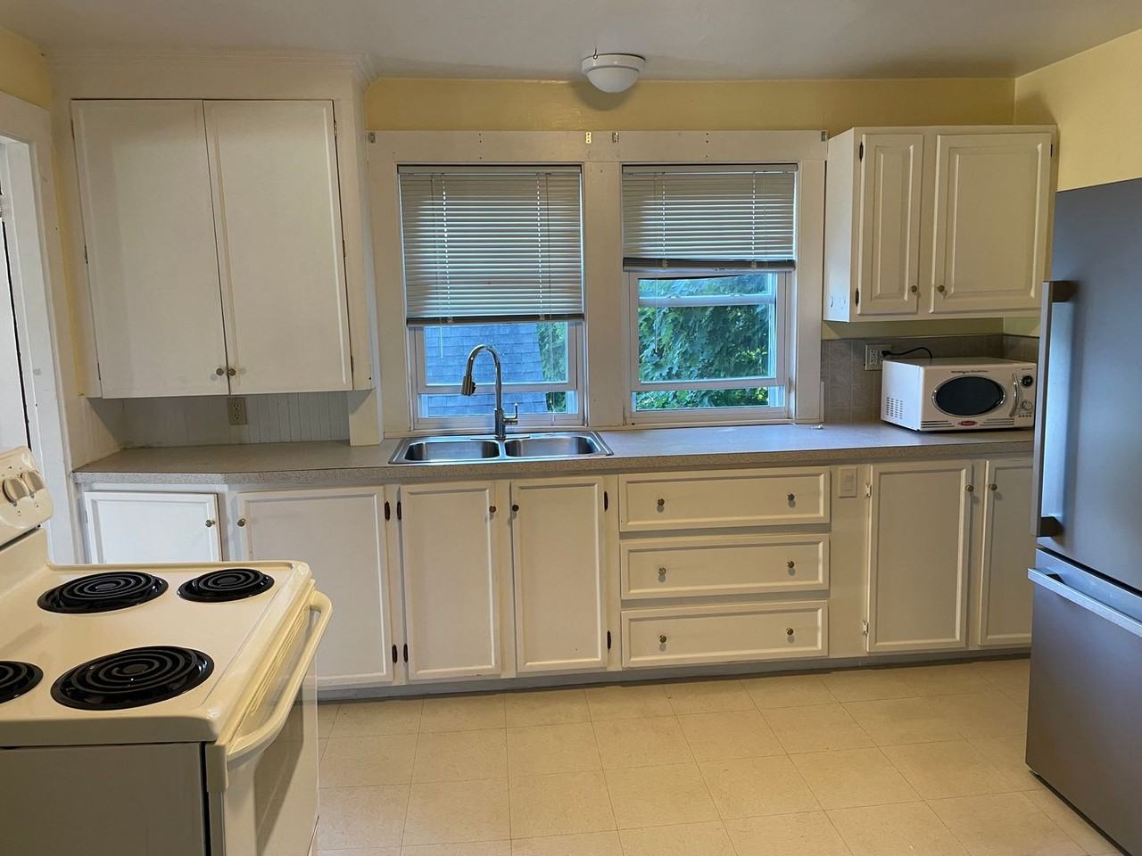 104 Summer St #302 - Photo 4 of 13