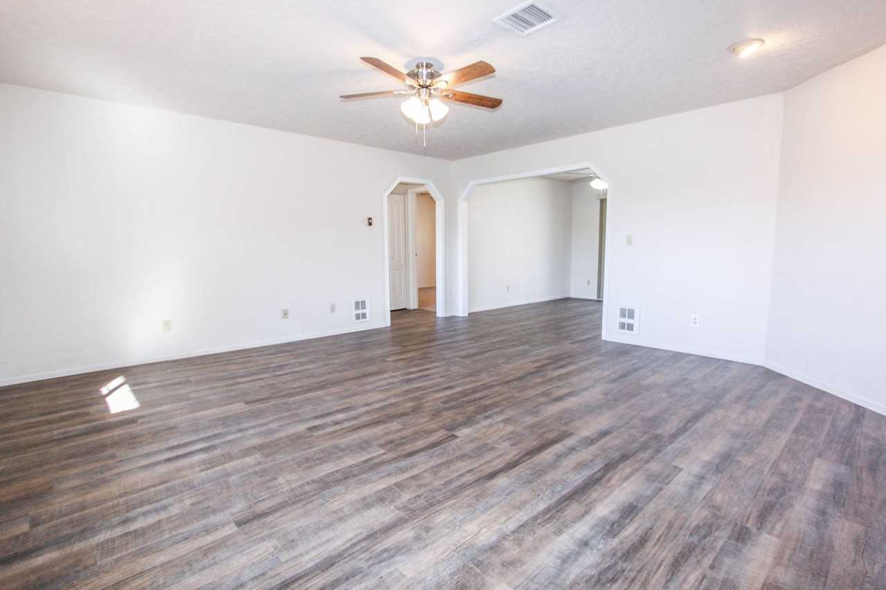 4169 N Val Verde Way - Photo 4 of 20