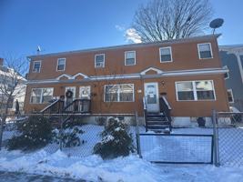 featured image of 33 Grant St