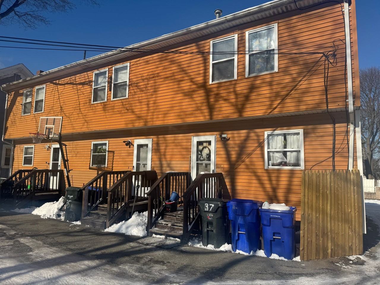 33-37 Grant St - Photo 2 of 3