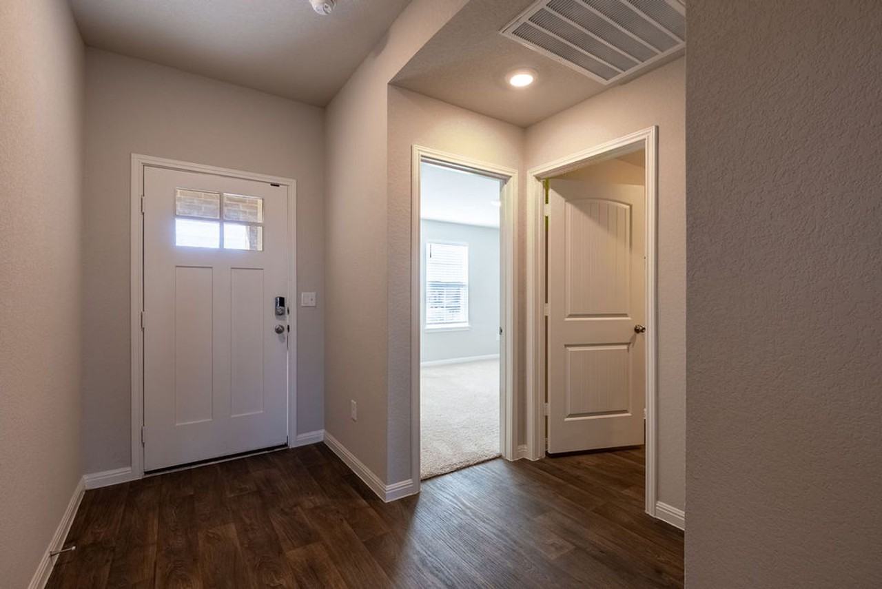 19508 Ann Richards Ave - Photo 3 of 21