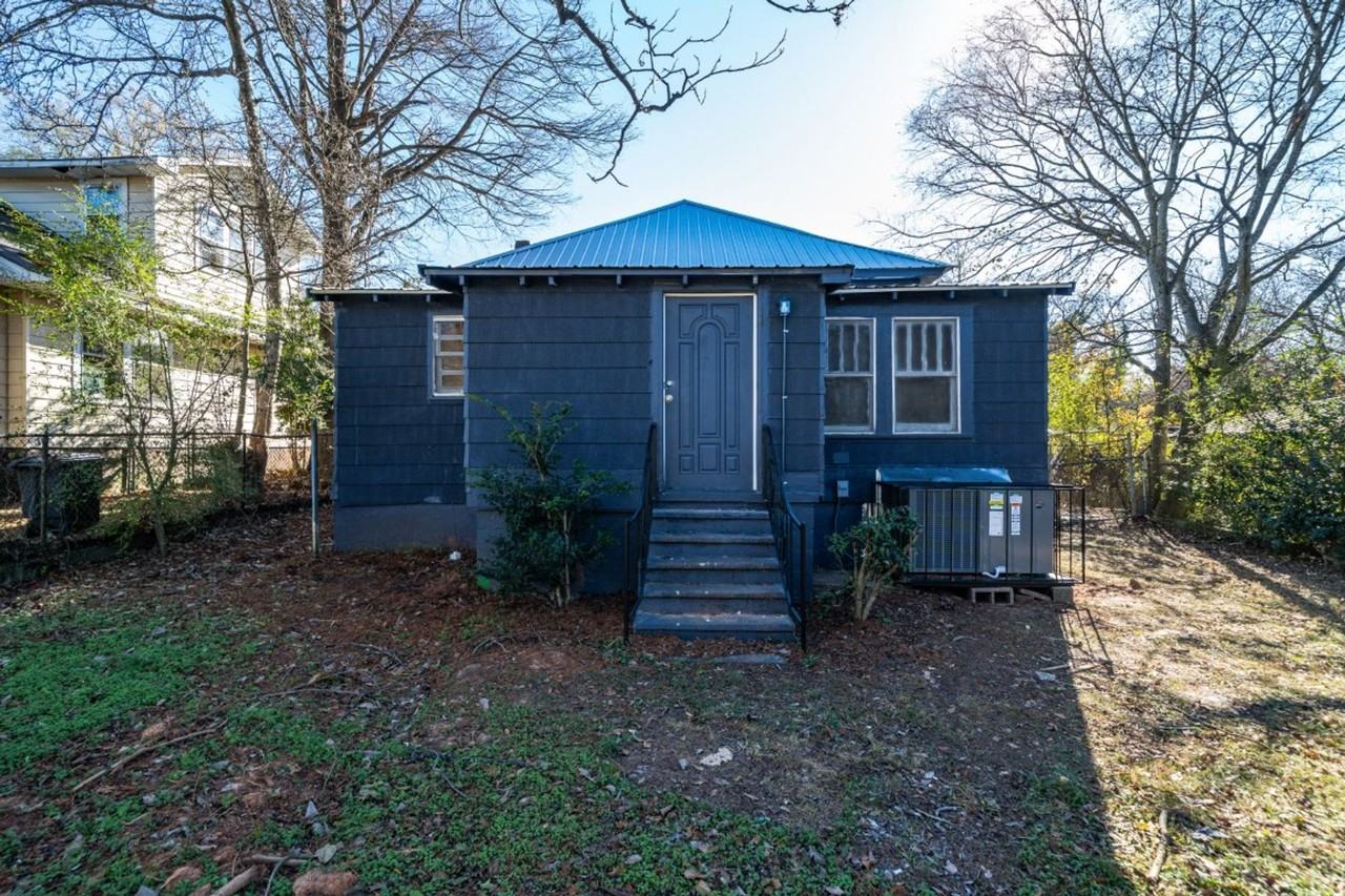 611 Bell St - Photo 4 of 22