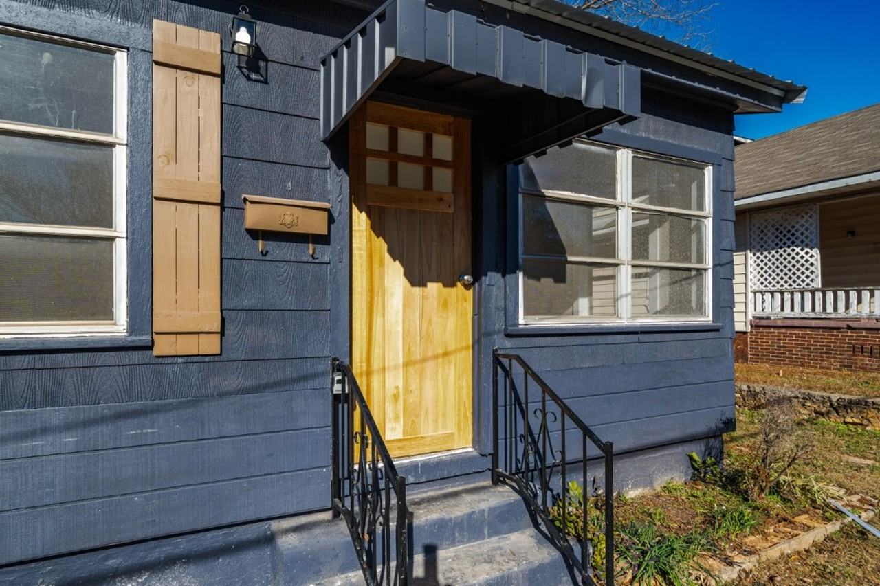 611 Bell St - Photo 5 of 22