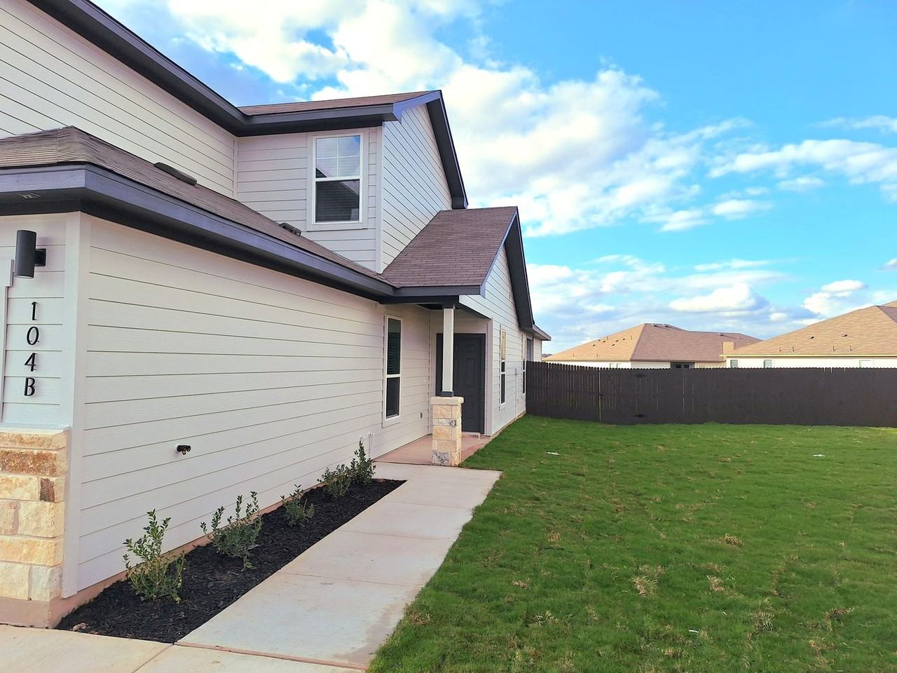 104 104 Gunner RD - 104 Gunner RD - Photo 3 of 23