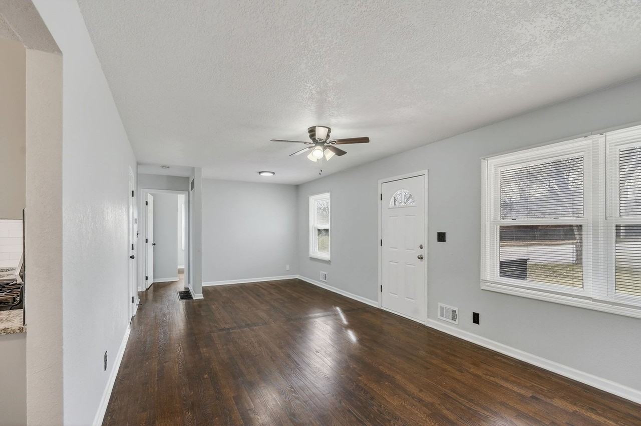 13811 10th Ter - Photo 6 of 32