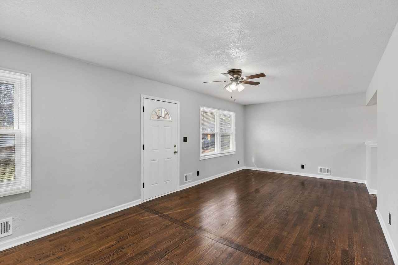 13811 10th Ter - Photo 7 of 32