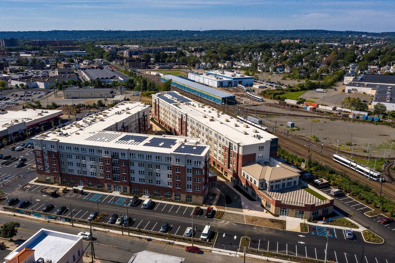 SilverLake - Photo 2 of 50