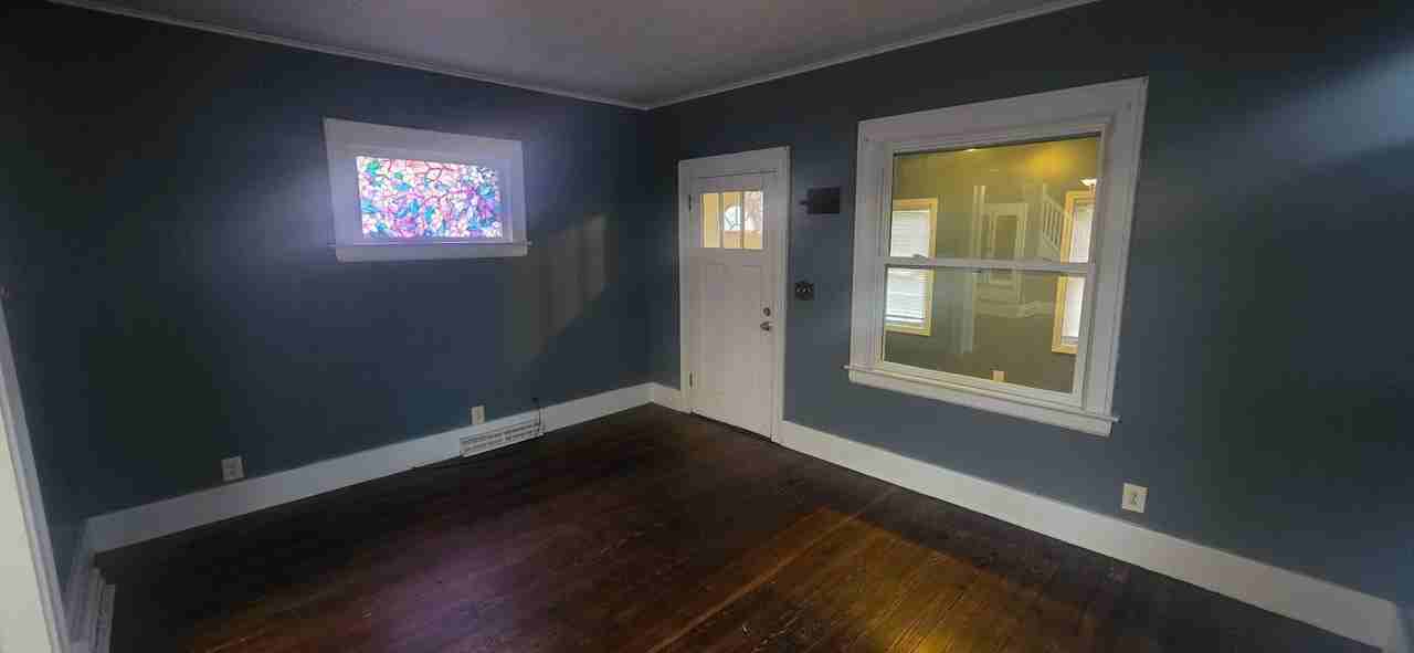 1719 Silliman St - Photo 2 of 26