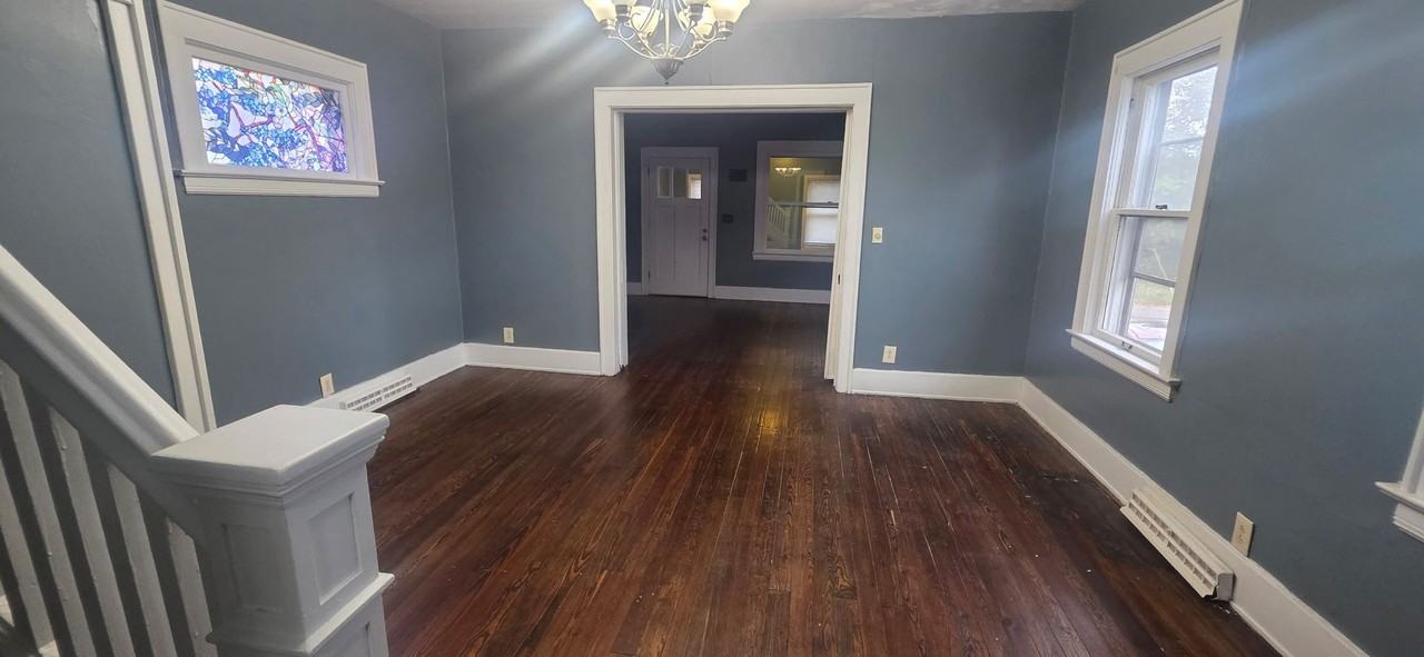 1719 Silliman St - Photo 6 of 26