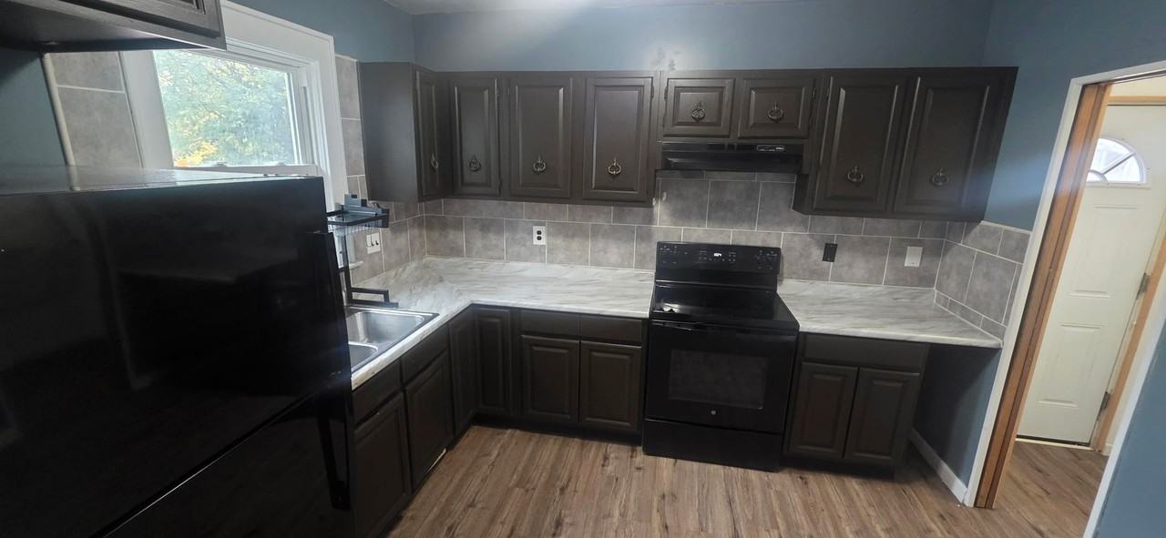 1719 Silliman St - Photo 7 of 26