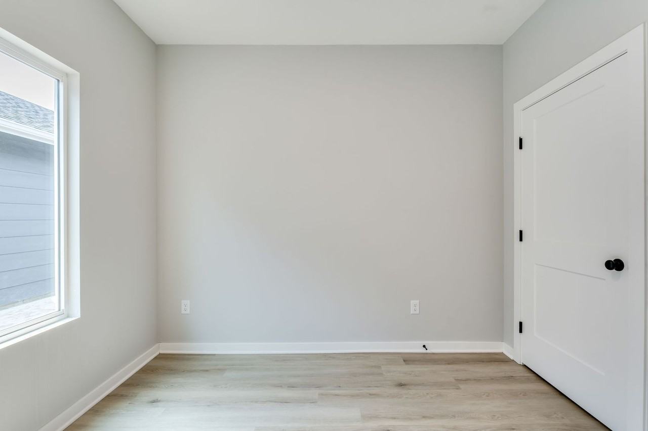 3979 W Longleaf St - Photo 6 of 12