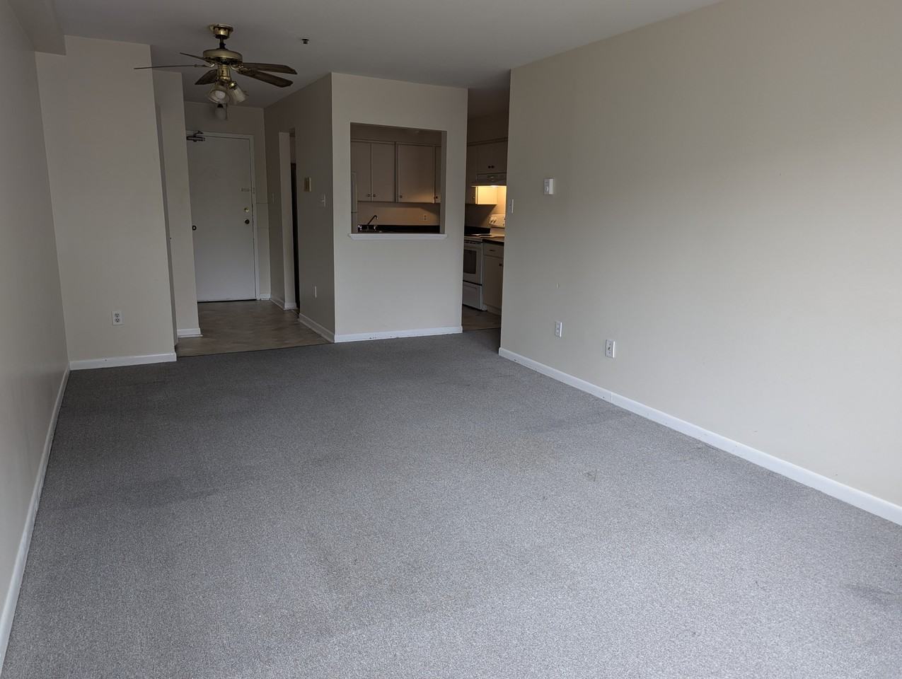 7180 Andrew St #1 - Photo 4 of 9