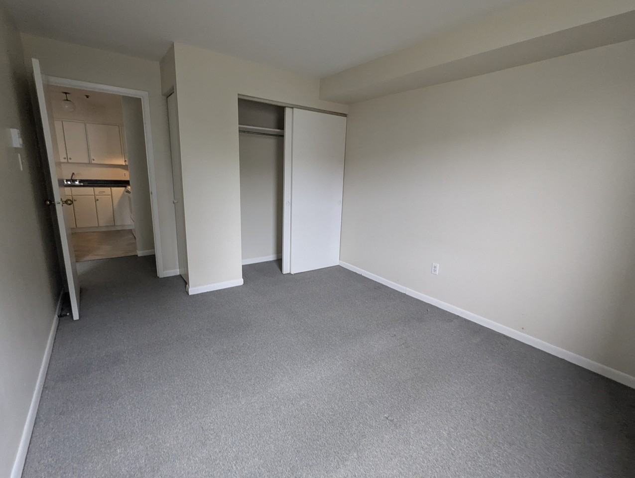 7180 Andrew St #1 - Photo 5 of 9