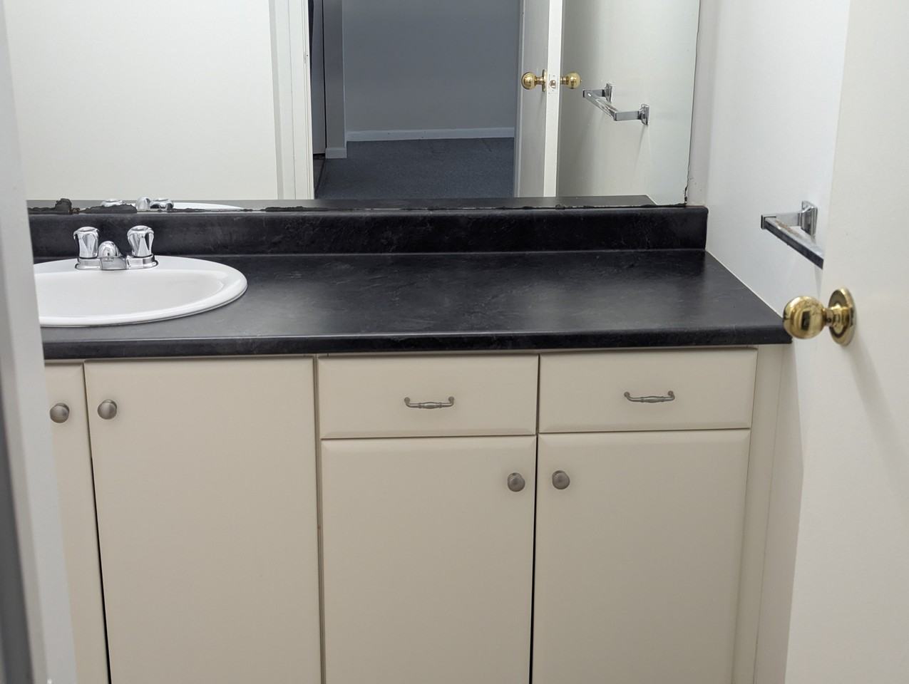 7180 Andrew St #1 - Photo 6 of 9