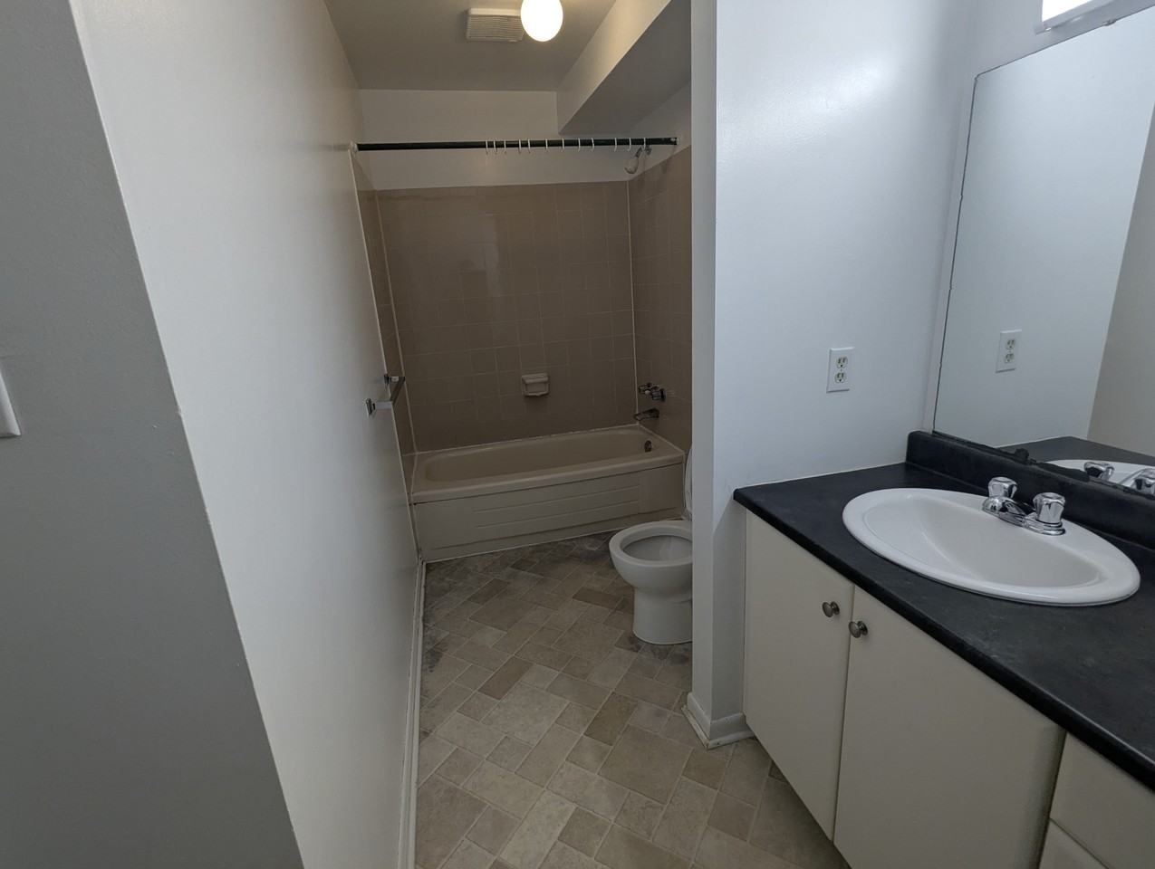 7180 Andrew St #1 - Photo 7 of 9