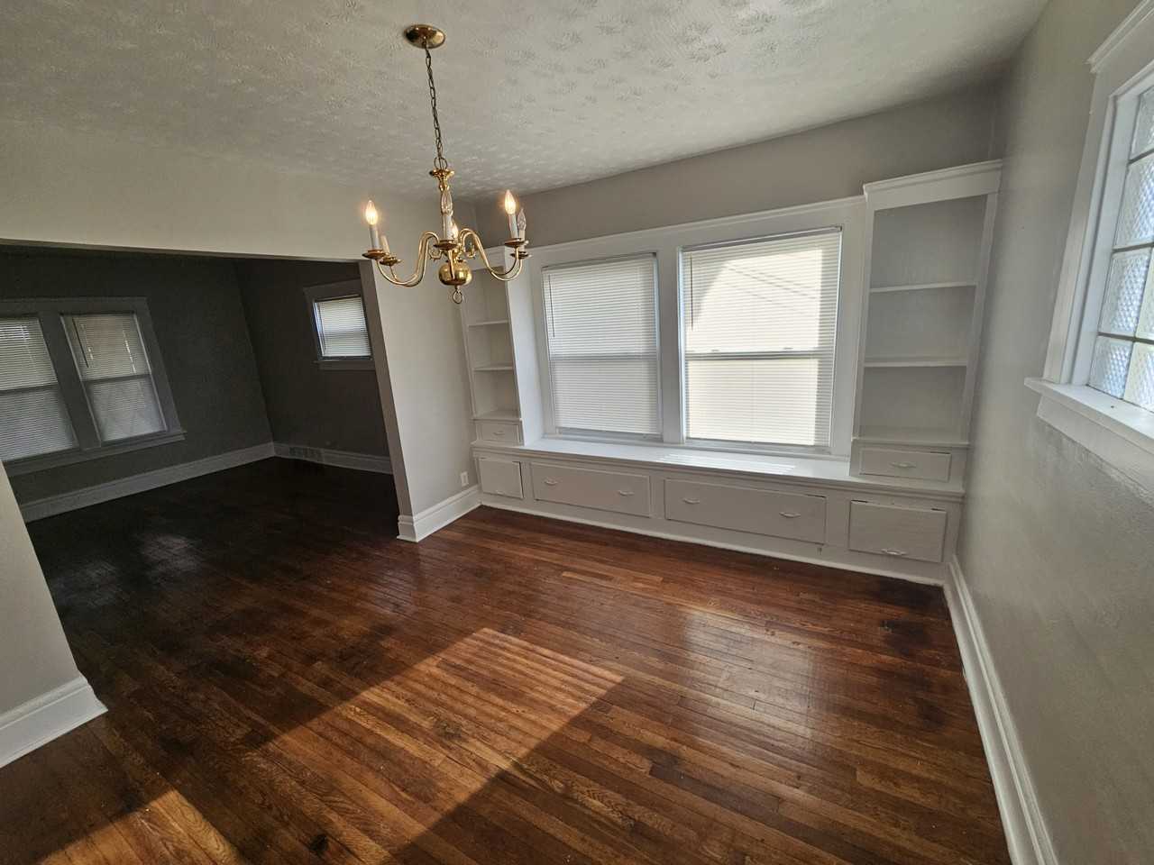 4916 E 85th St #1 - Photo 5 of 17