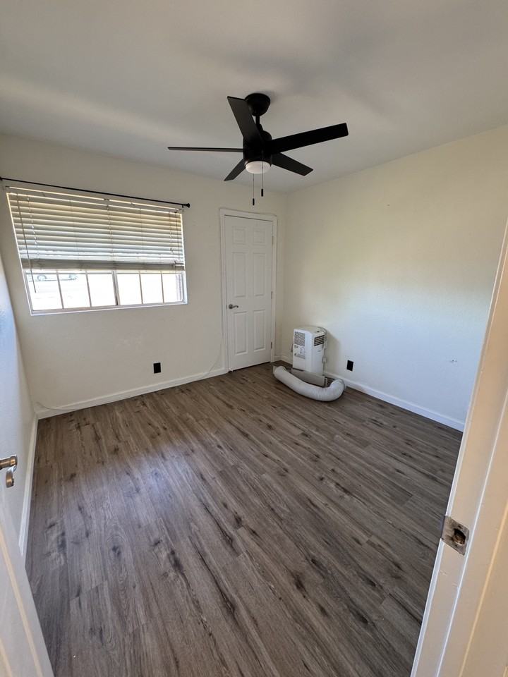 140 Uwapo Road - 5-202Unit 5-202 #5-202 - Photo 5 of 12