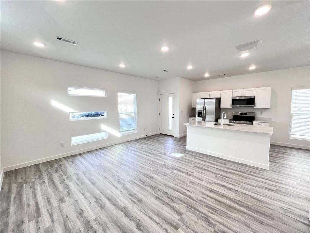 841 Reading Railroad Ln - Photo 4 of 15