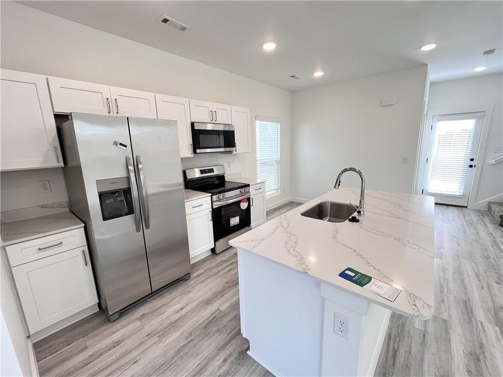 841 Reading Railroad Ln - Photo 5 of 15