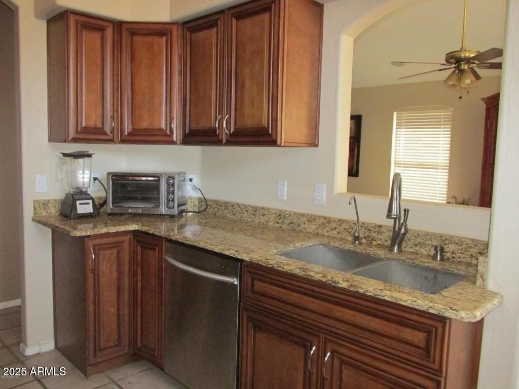 8342 W Bluefield Ave - Photo 6 of 8