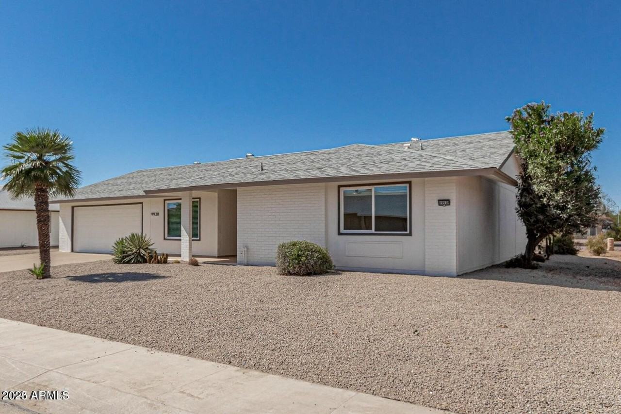 9938 W Willowcreek Cir - Photo 2 of 29