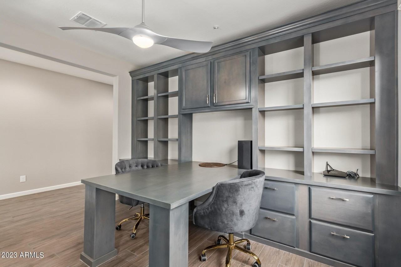 29098 N Sorrento Dr - Photo 4 of 47