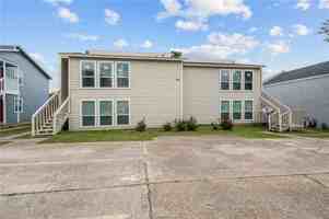 featured image of 405 Manuel Dr #B