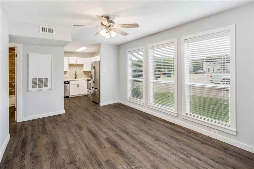 405 Manuel Dr #B - Photo 7 of 26