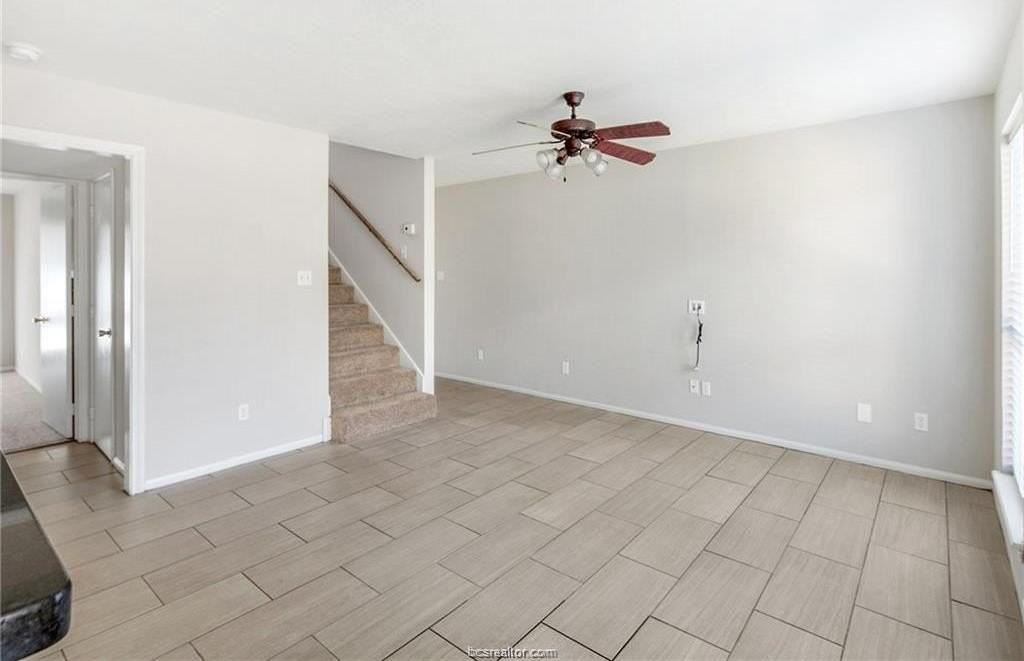 1210 Oney Hervey Dr - Photo 3 of 20