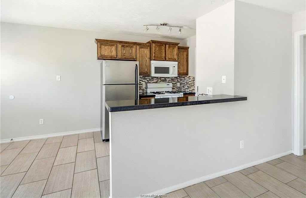 1210 Oney Hervey Dr - Photo 6 of 20