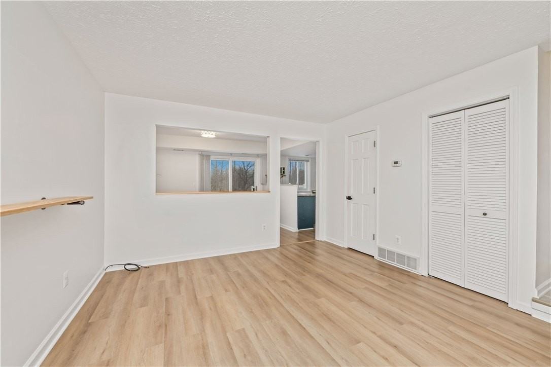 154 Norwich Dr - Photo 4 of 24