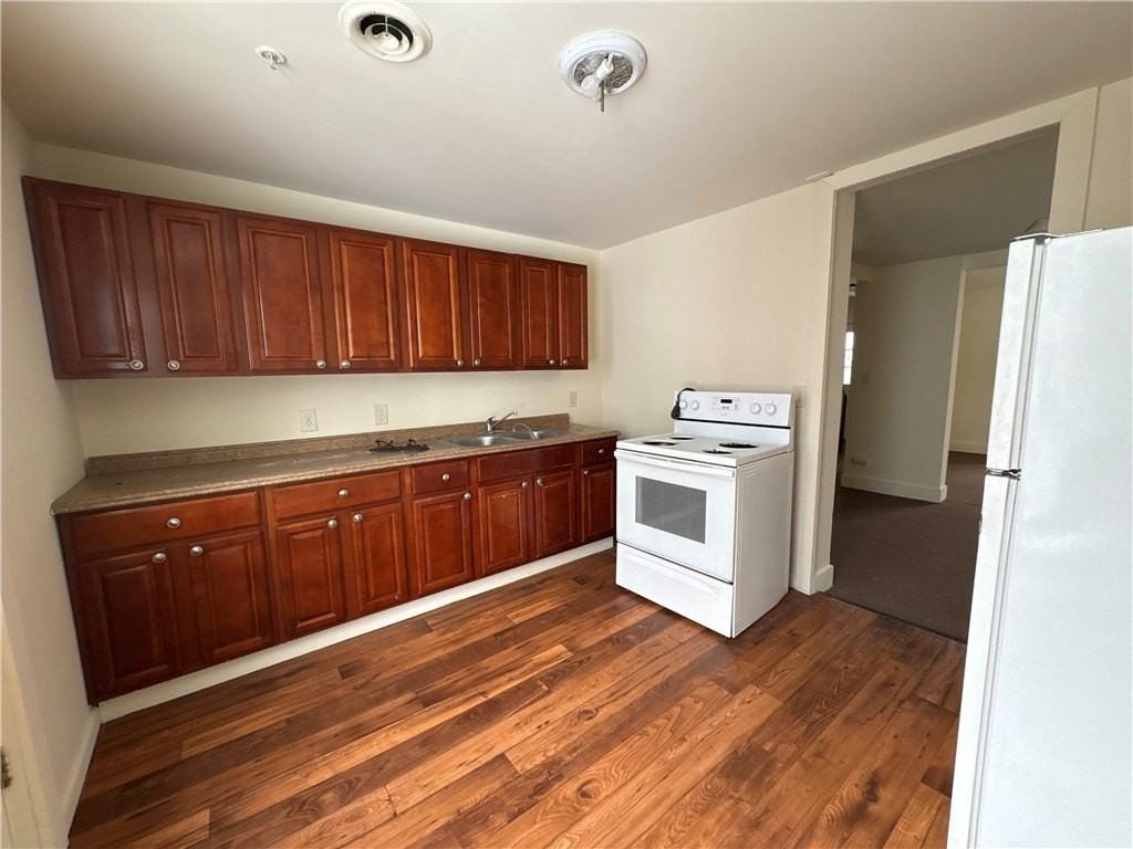 2-12 Cliff St Apt F #F - Photo 5 of 9