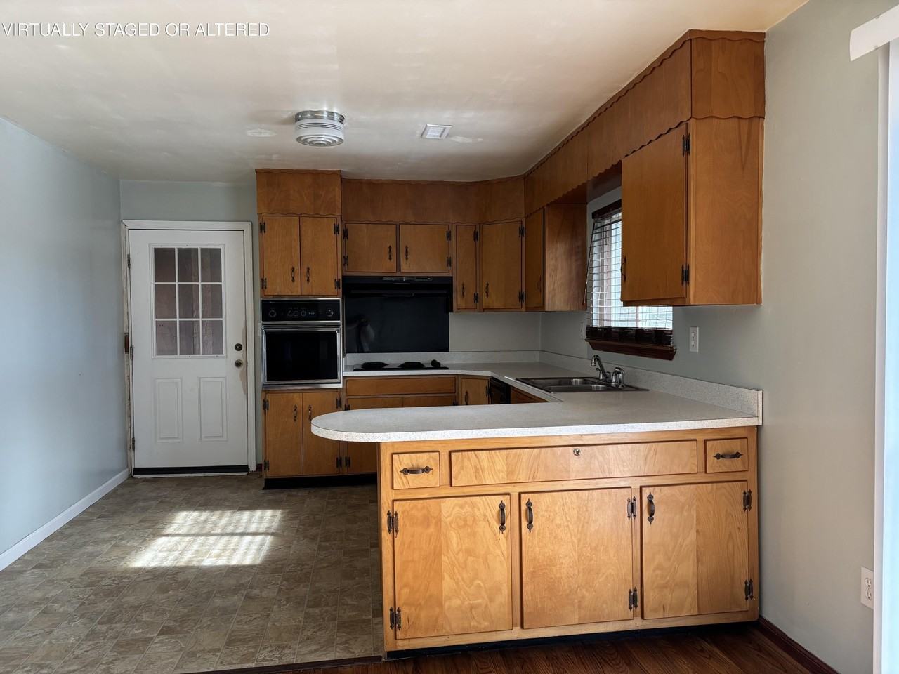 430 Steele Rd - Photo 4 of 15