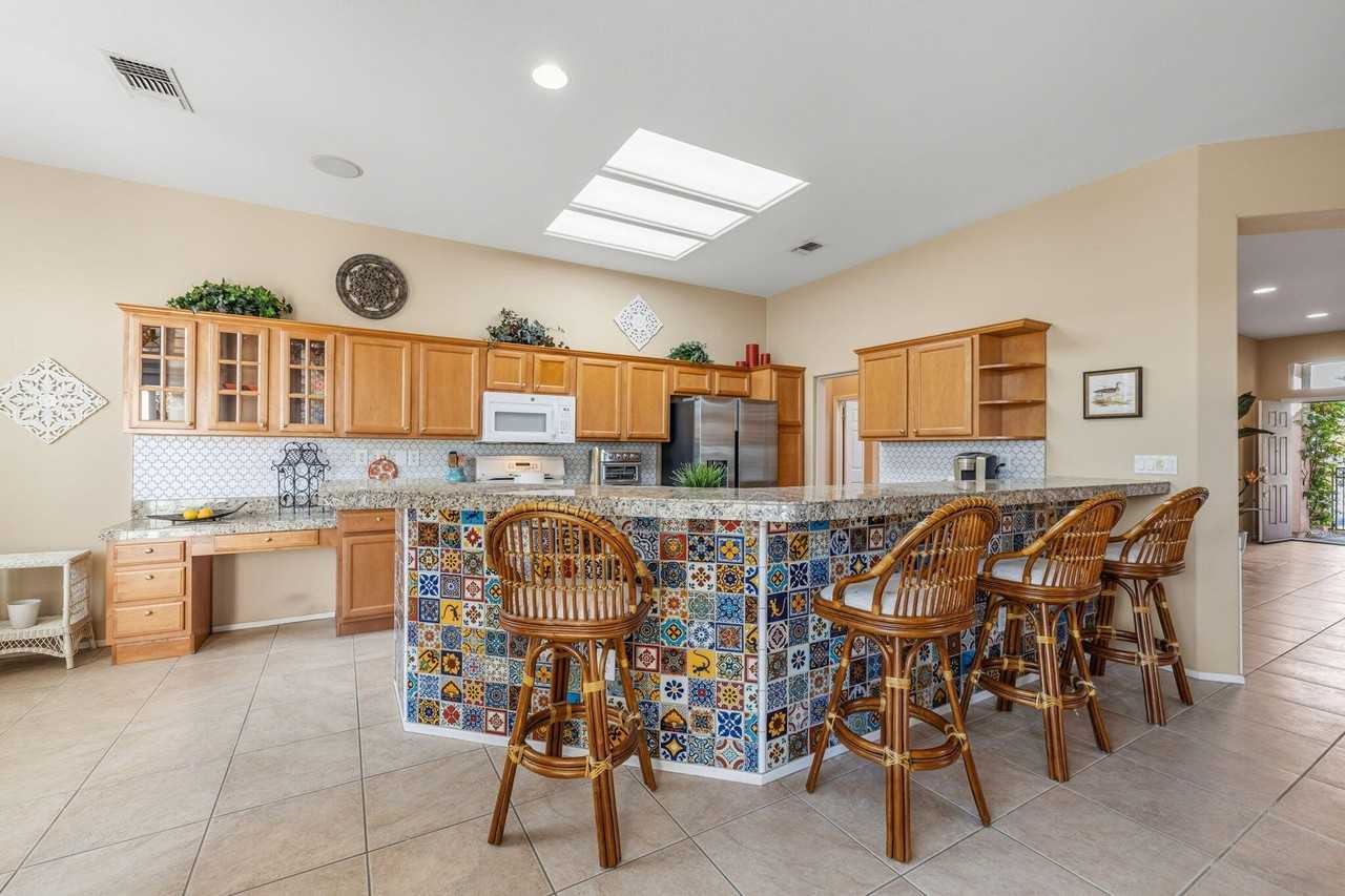 35114 Rosemont Dr - Photo 7 of 17