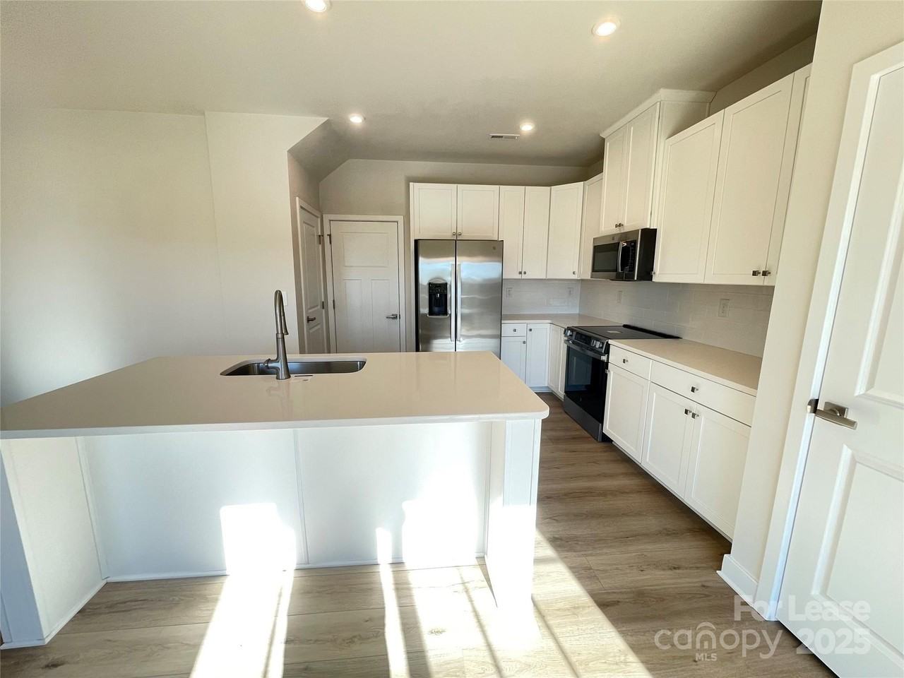 7303 Childress Dr Sw - Photo 2 of 16