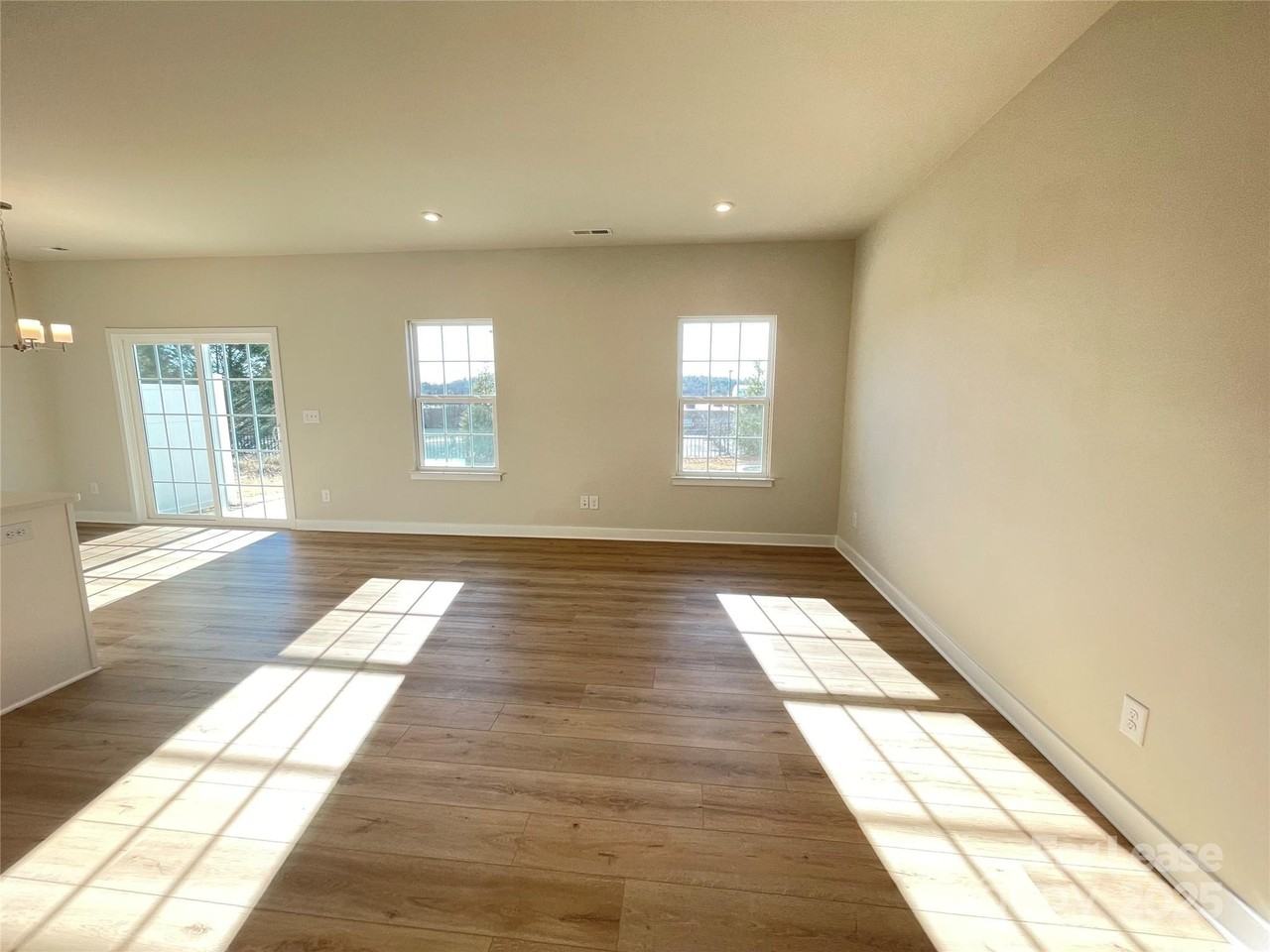 7303 Childress Dr Sw - Photo 6 of 16