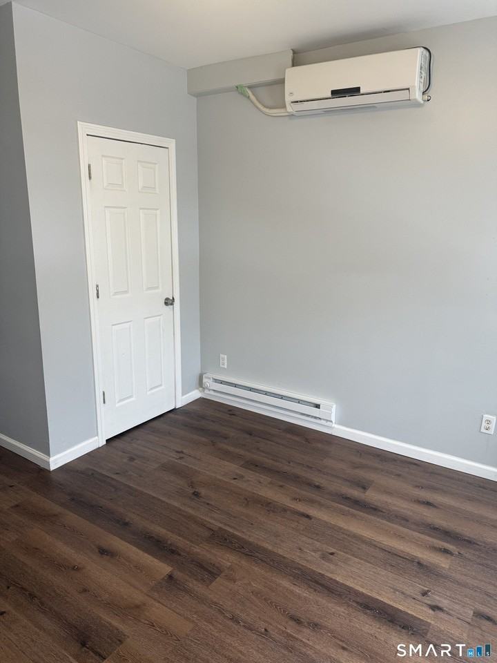 1347 Pembroke St #3 - Photo 7 of 7