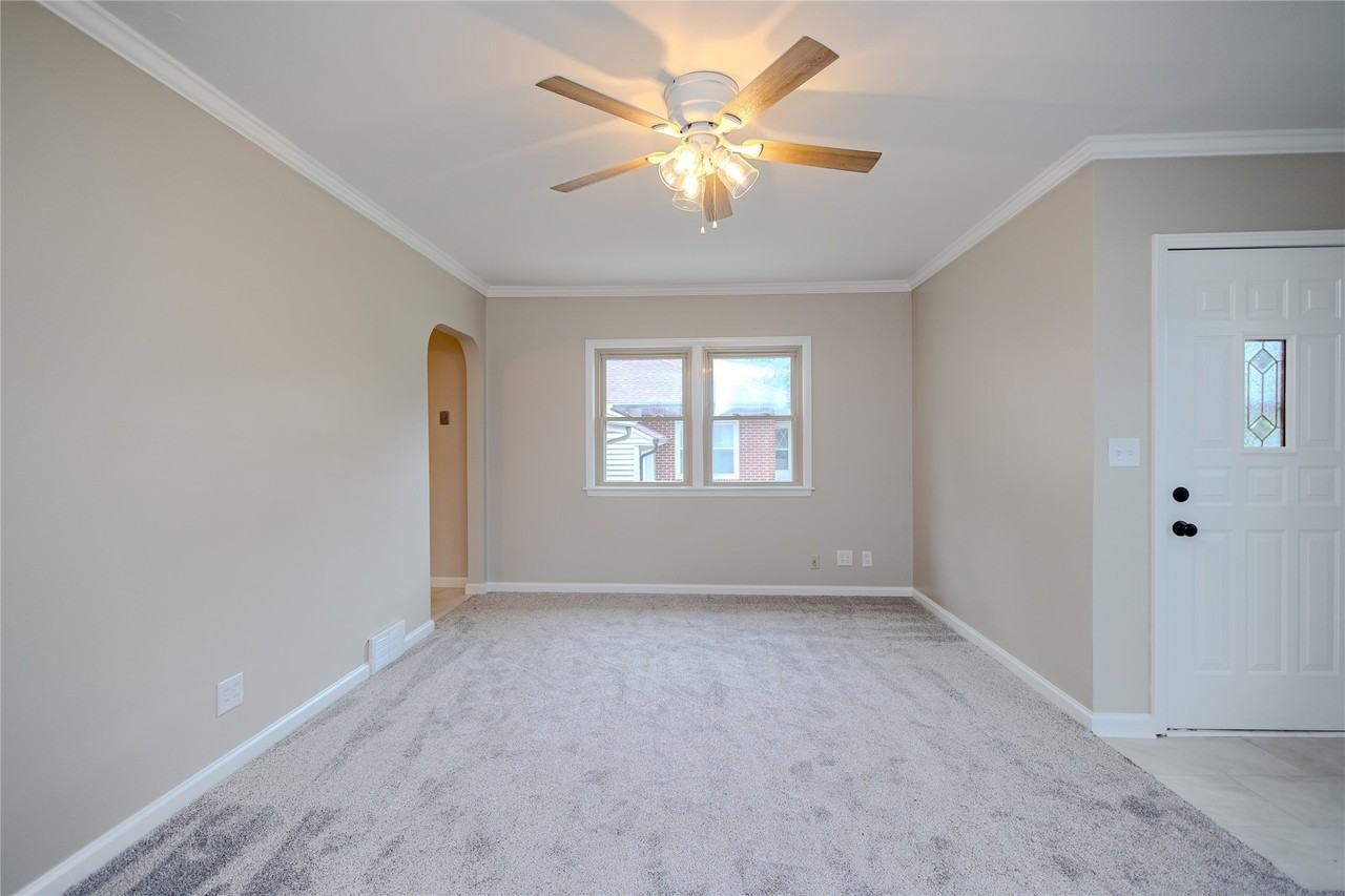 4008 Douglas Ave - Photo 7 of 25