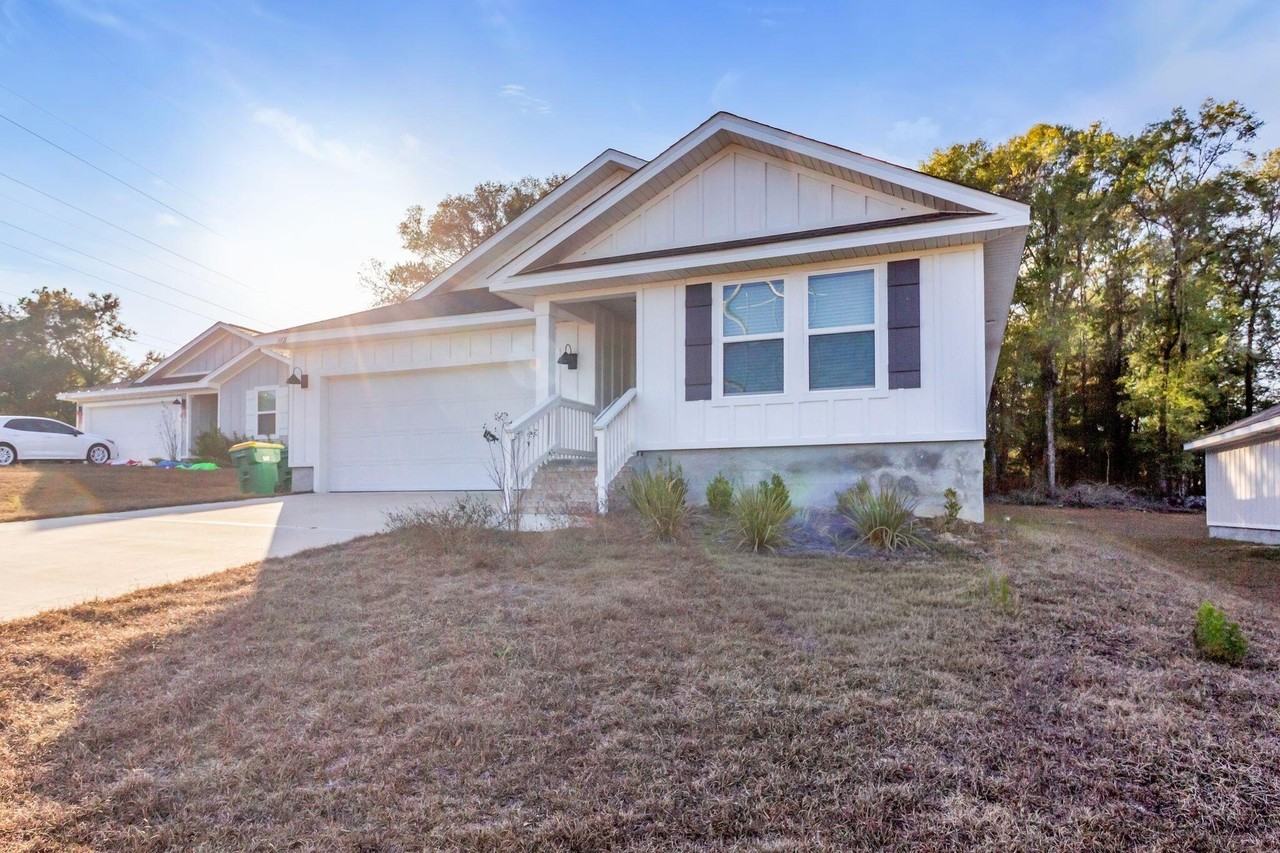 3021 Jane Ln - Photo 3 of 36