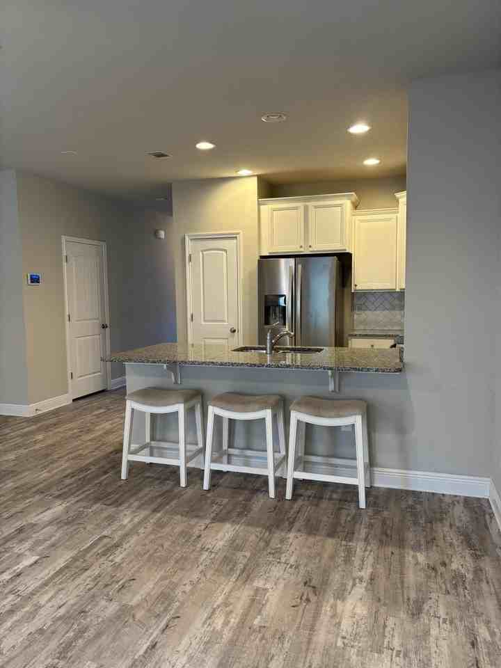 166 Crossing Ln Unit C #C - Photo 5 of 14