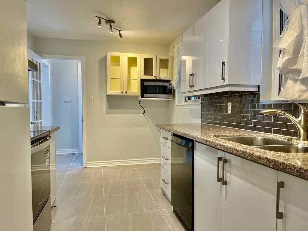 35 Drysdale Cres #FH - Photo 7 of 15