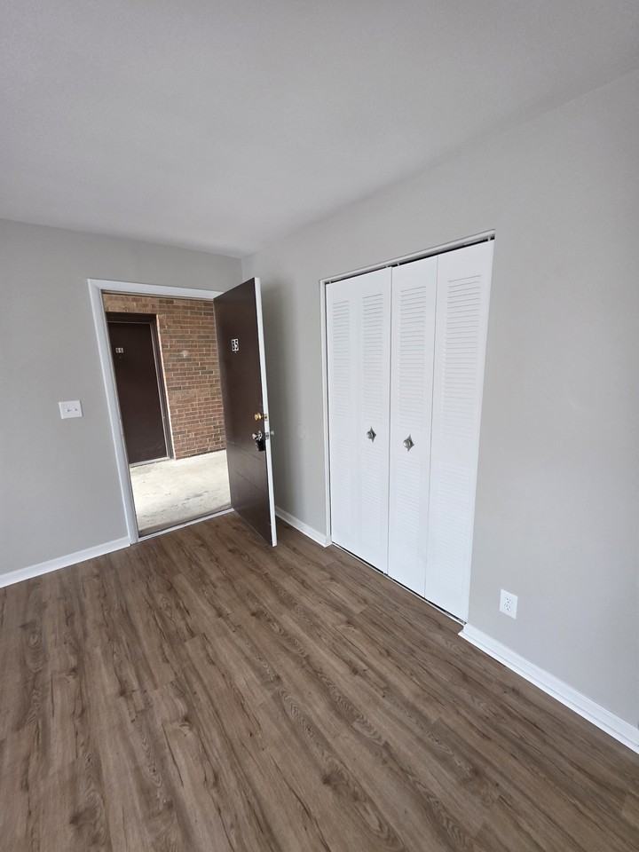 Catalina Dr #B5 - Photo 4 of 20